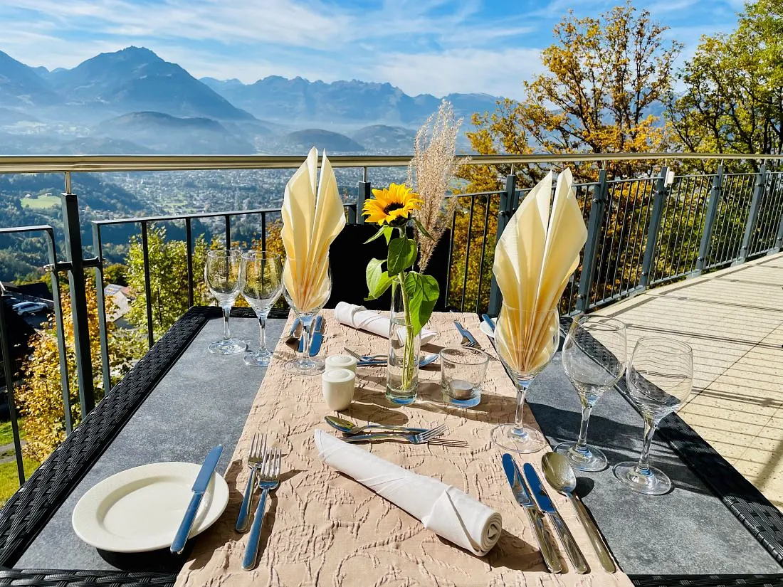 Edles Ambiente und herrlicher Weitblick